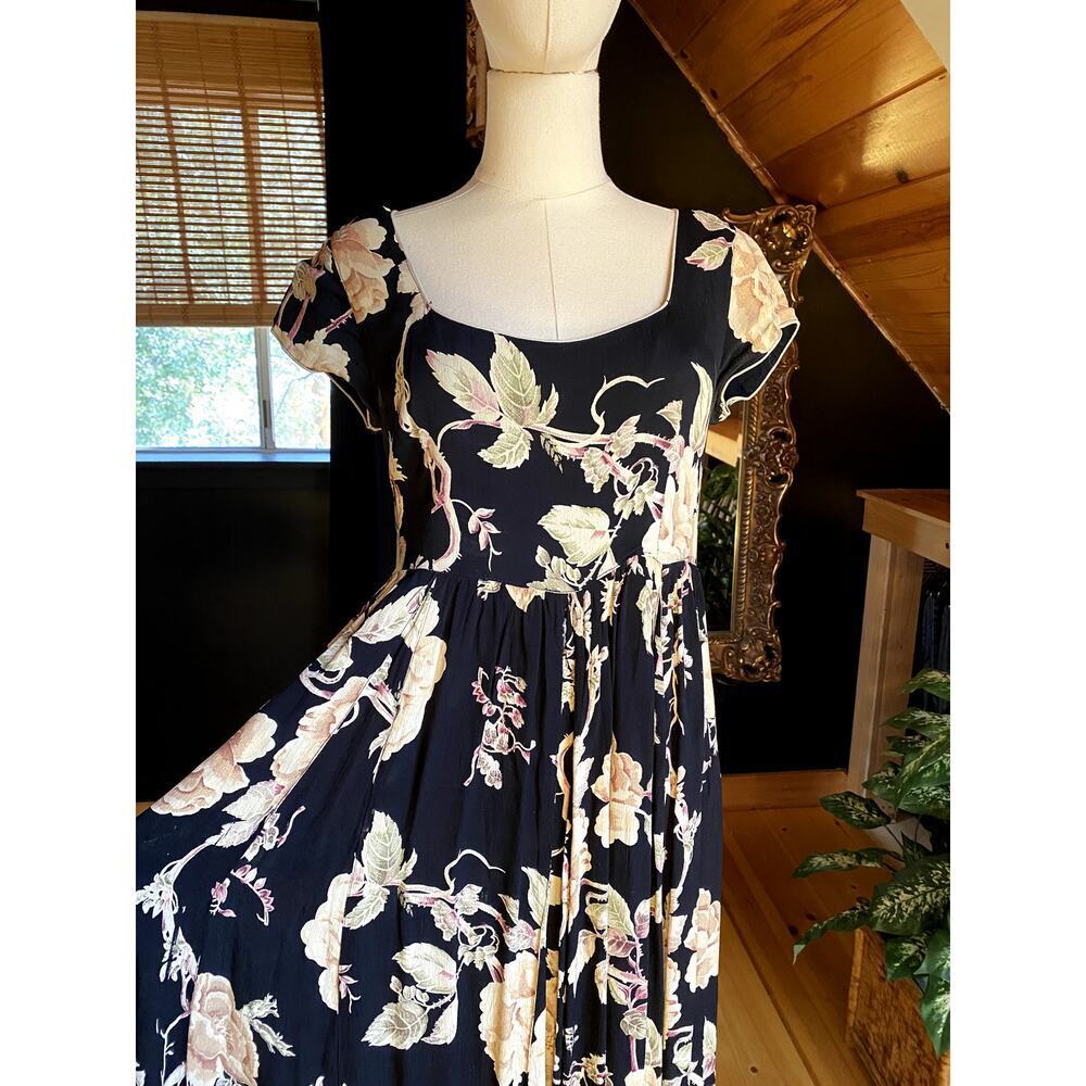 Vintage Dress Floral - Picture 5 of 9